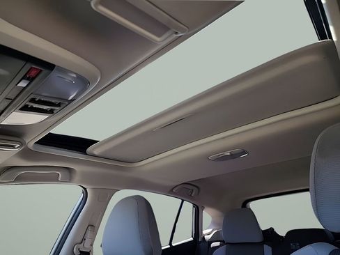 Used 2018 Subaru Crosstrek 2.0i Premium image 22