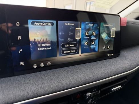 New 2026 Nissan Kicks SV image 18