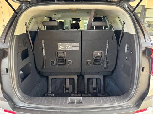 Used 2026 Kia Carnival FWD image 29