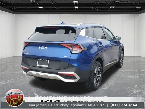 Certified 2025 Kia Sportage EX image 6