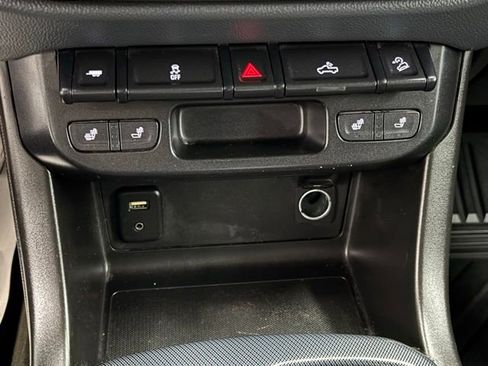 Used 2016 Chevrolet Colorado Z71 image 27