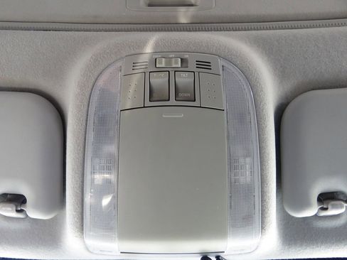 Used 2012 Toyota Corolla S image 24