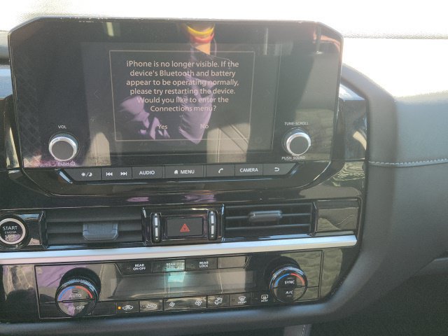 Used 2022 Nissan Pathfinder S AWD/4WD image 7