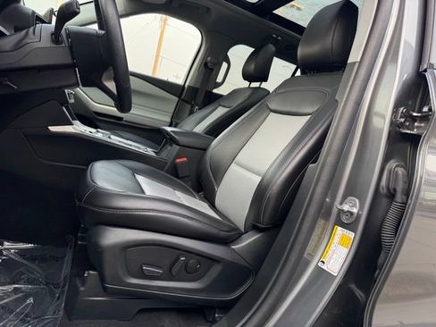 Certified 2023 Ford Explorer XLT w/ Equipment Group 202A AWD/4WD image 5