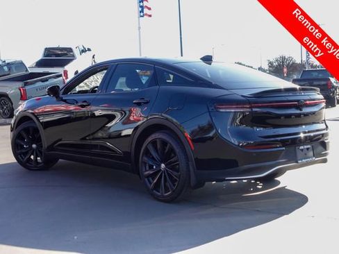 Certified 2025 Toyota Crown Nightshade image 11