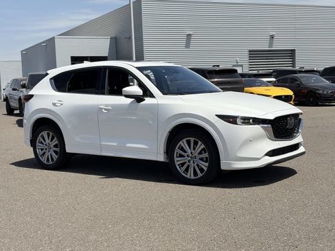 Used 2022 MAZDA CX-5 Signature AWD/4WD image 4