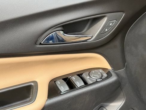 Certified 2023 Chevrolet Equinox Premier AWD/4WD image 16
