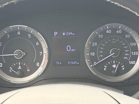 Used 2022 Hyundai Venue Limited FWD image 10