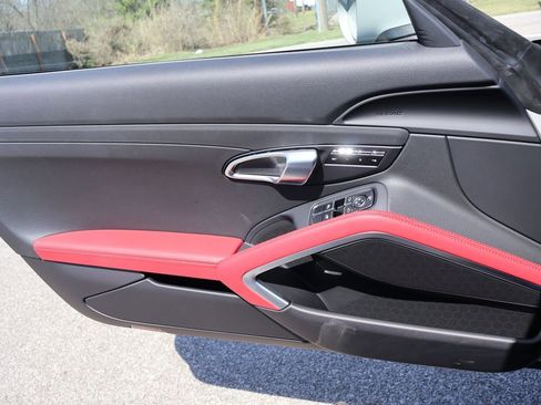 Certified 2024 Porsche 718 Boxster S image 35