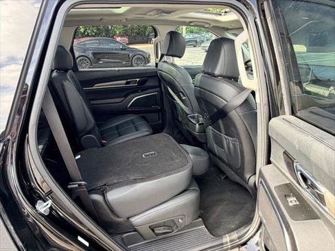 Used 2022 Kia Telluride SX w/ Nightfall Edition Package AWD/4WD image 17