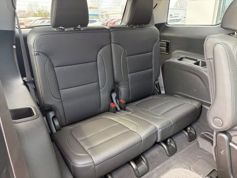 Used 2023 GMC Acadia SLT w/ Elevation Edition FWD image 23