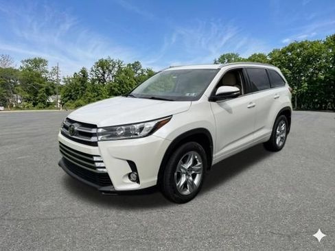 Used 2018 Toyota Highlander Limited AWD/4WD image 4