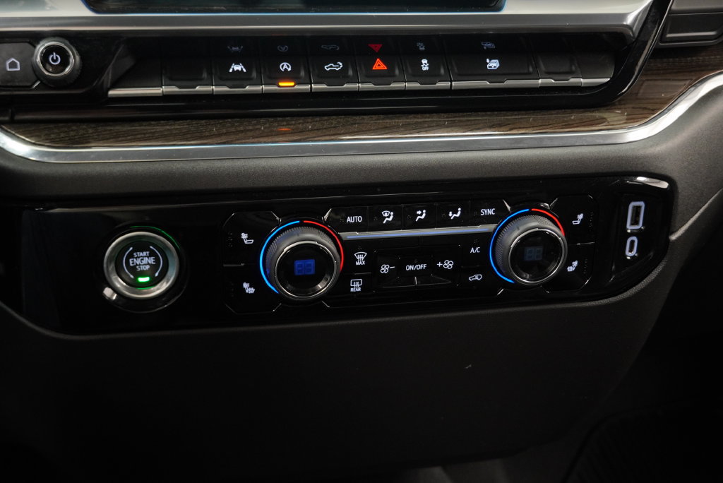 Certified 2023 Chevrolet Silverado 1500 LT AWD/4WD image 28