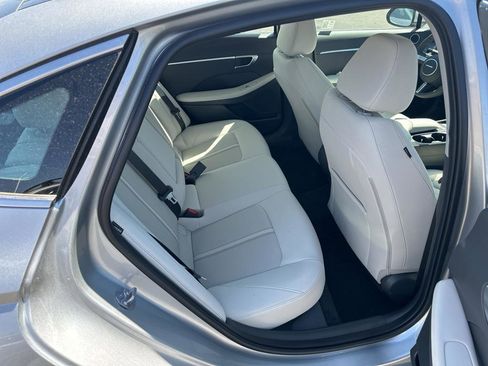 New 2024 Hyundai Sonata SEL w/ Convenience Package FWD image 18
