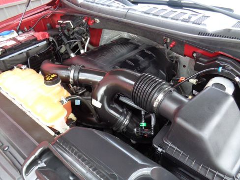 Used 2016 Ford F150 Lariat AWD/4WD image 3