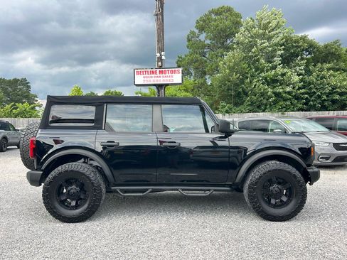 Used 2021 Ford Bronco 4-Door AWD/4WD image 3