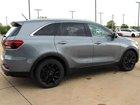 Used 2020 Kia Sorento EX AWD/4WD image 5