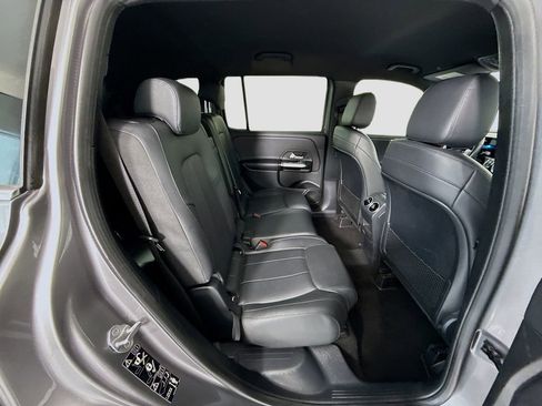Used 2021 Mercedes-Benz GLB 250 image 22