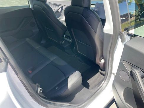 Used 2021 Tesla Model Y Performance AWD/4WD image 18
