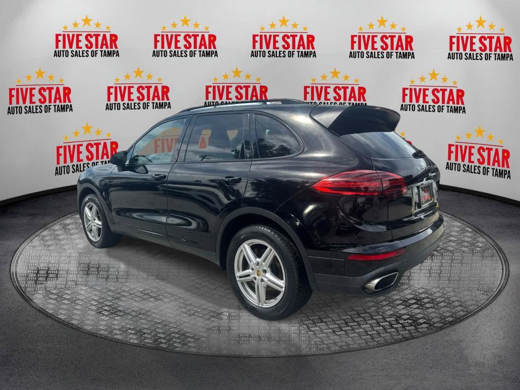 Used 2016 Porsche Cayenne w/ Premium Package AWD/4WD image 5