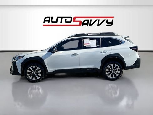Used 2025 Subaru Outback Touring XT AWD/4WD image 4