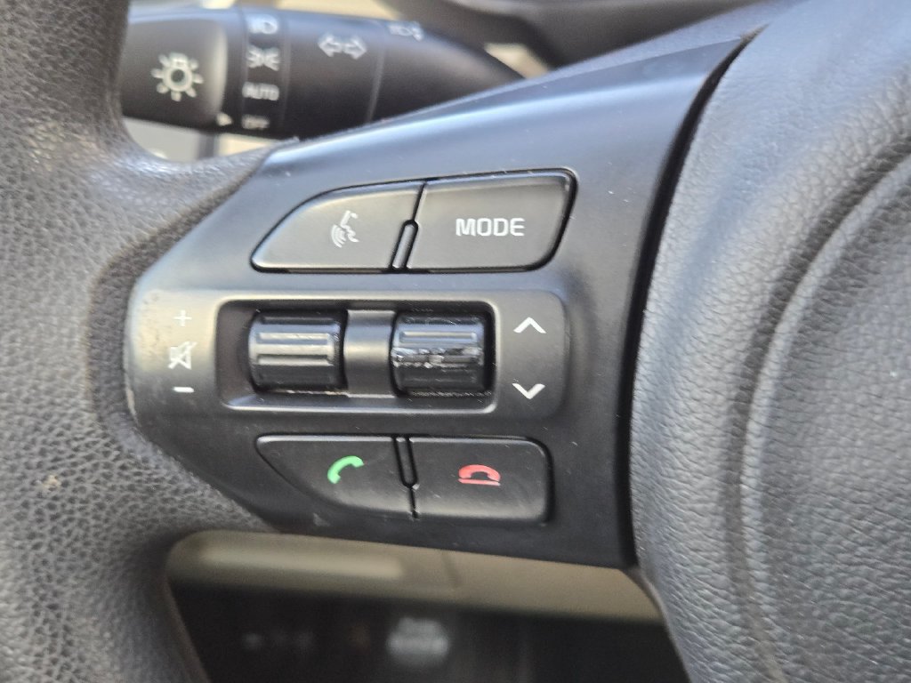 Used 2016 Kia Sorento FWD image 17
