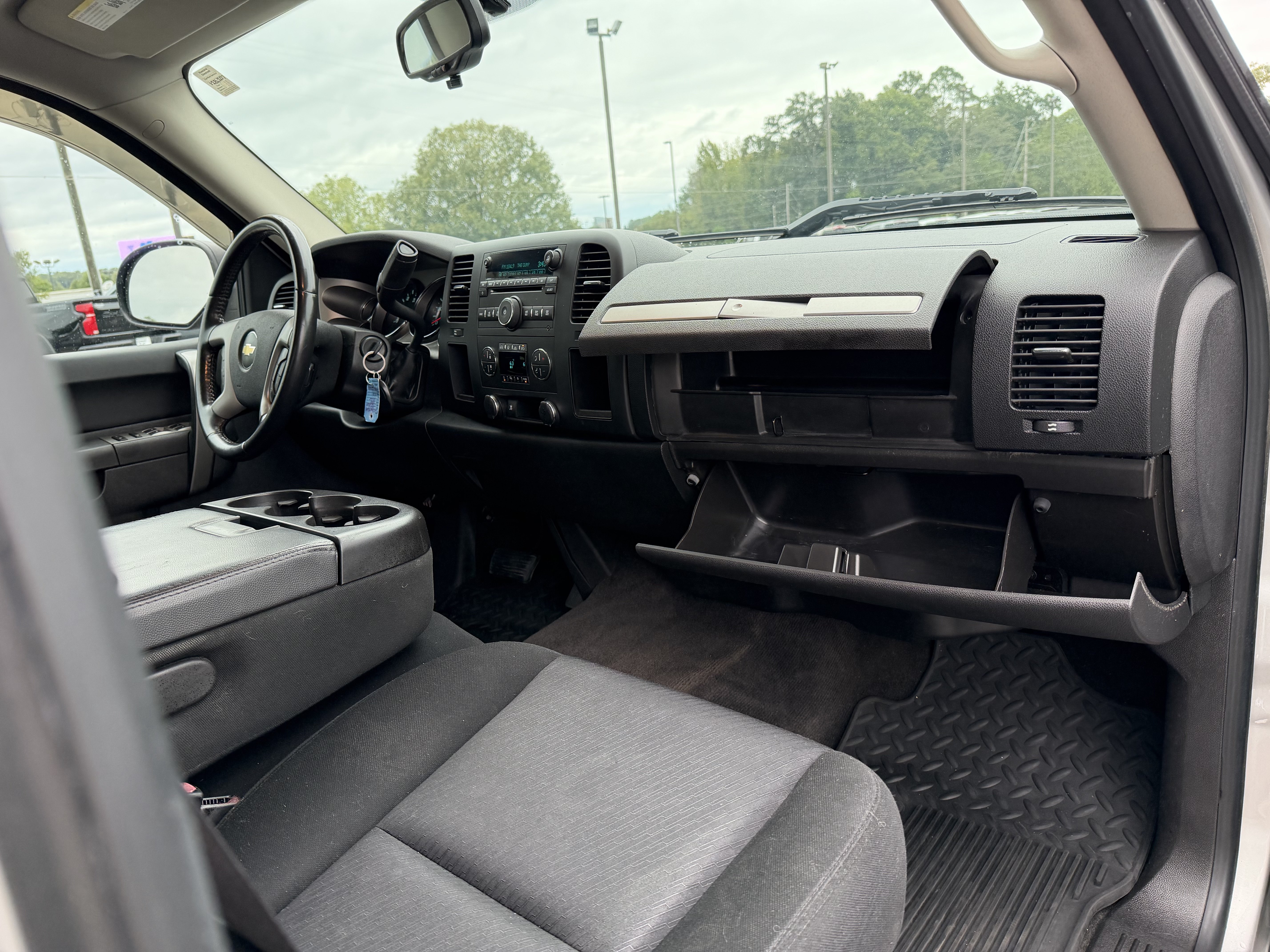 Used 2010 Chevrolet Silverado 1500 LT w/ Power Pack Plus RWD image 13