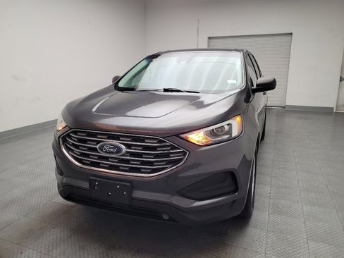 Used 2020 Ford Edge SE image 15