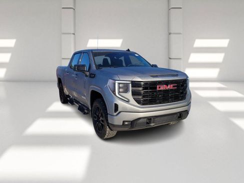 Used 2023 GMC Sierra 1500 Elevation w/ X31 Off-Road Package AWD/4WD image 3