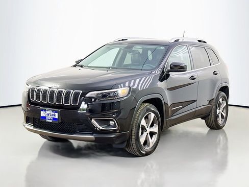 Used 2019 Jeep Cherokee Limited AWD/4WD image 3