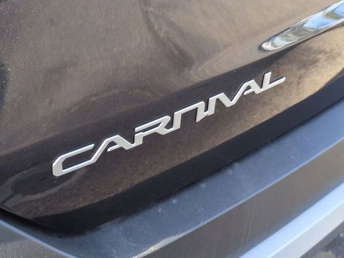 New 2026 Kia Carnival EX image 31