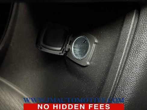 Used 2019 Cadillac XT5 Platinum image 39