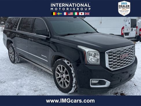 Used 2019 GMC Yukon XL Denali w/ Open Road Package image 1