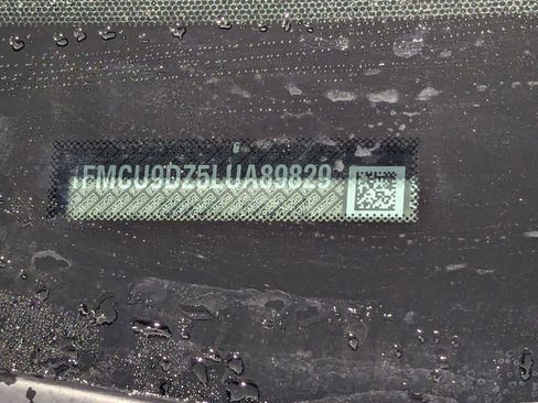 Used 2020 Ford Escape Titanium image 13