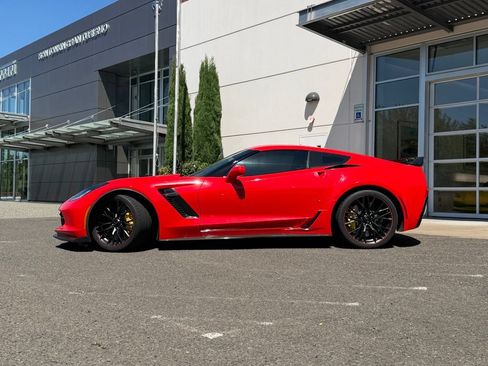 Used 2017 Chevrolet Corvette Z06 w/ Z07 Performance Package RWD image 13