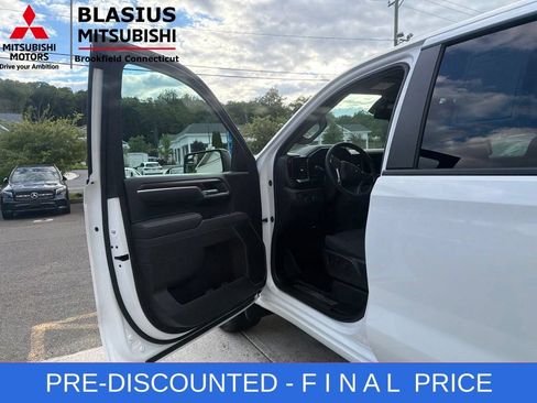 Used 2025 Chevrolet Silverado 1500 RST AWD/4WD image 18