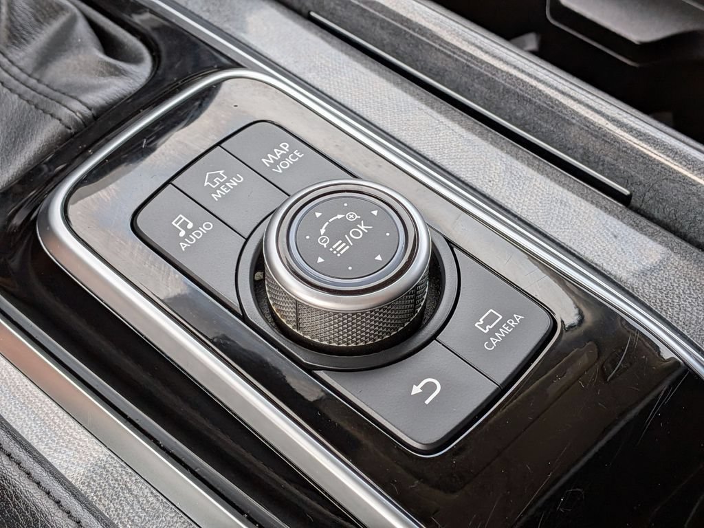 Used 2024 Nissan Armada SV AWD/4WD image 33
