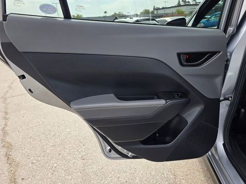 Used 2025 Subaru Crosstrek 2.5i Sport w/ Crosstrek Mirror Package AWD/4WD image 16