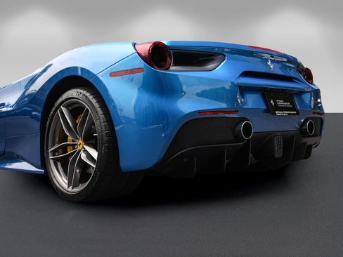 Certified 2018 Ferrari 488 Spider RWD image 20