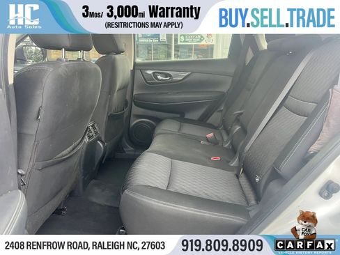 Used 2020 Nissan Rogue SV FWD image 15