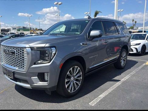 Used 2021 GMC Yukon Denali w/ Denali Premium Package image 1