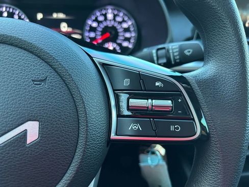 Used 2024 Kia Forte LXS w/ LXS Technology Package image 17