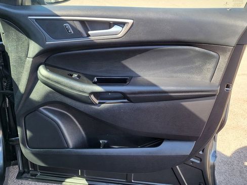 Used 2020 Ford Edge SEL AWD/4WD image 16