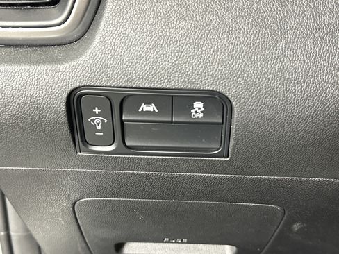 Used 2022 Kia Sorento S w/ Panoramic Sunroof Package image 29