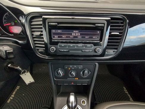 Used 2015 Volkswagen Beetle 1.8T image 50