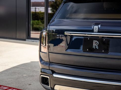 New 2026 Rolls-Royce Cullinan AWD/4WD image 13