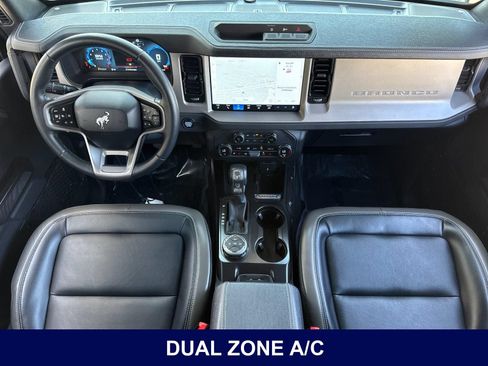 Used 2025 Ford Bronco Outer Banks AWD/4WD image 18