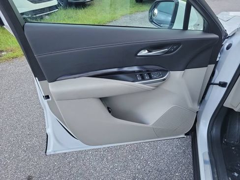 Used 2022 Cadillac XT4 Luxury FWD image 15