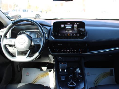 Certified 2023 Nissan Rogue SL w/ SL Premium Package image 17