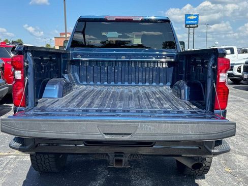 Used 2023 Chevrolet Silverado 2500 Custom w/ Custom Value Package AWD/4WD image 5